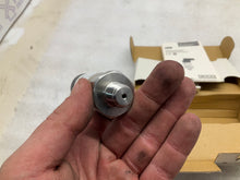 Load image into Gallery viewer, WIKA #8357272 0-2000PSI
