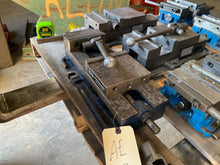 Load image into Gallery viewer, Te-Co Pws-6900 6&quot; Machine Vise With Fixed Base HEHAE43
