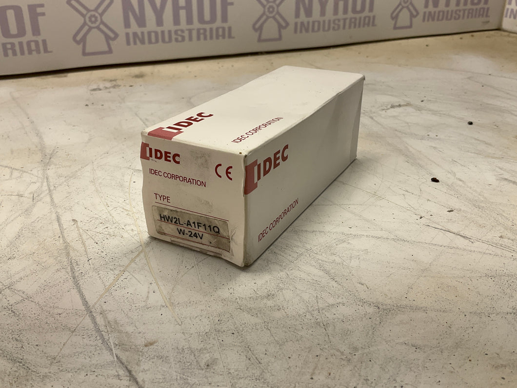 IDEC HW2L-A1F11Q W-24V BUTTON/SWITCH