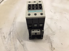 Load image into Gallery viewer, SIEMENS 3RT1034-1AP00
