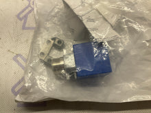 Load image into Gallery viewer, Allen Bradley 871P-D40NP40-N4 Set B Versa Cube 10-60VDC 2-200Ma
