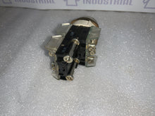 Load image into Gallery viewer, ALLEN BRADLEY 800T-J2 SELECTOR SWITCH DUAL BLOCK (USED)
