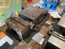 Load image into Gallery viewer, Kurt D60 6” Machine Vise HEHAE40

