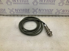 Load image into Gallery viewer, ALLEN-BRADLEY 871TM-B5N18-A2 SER A
