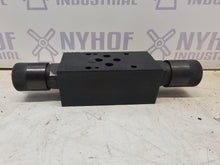 Load image into Gallery viewer, PARKER FM2DDKN-55 HYDRAULIC VALVE 5000 PSI MAX
