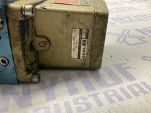 Load image into Gallery viewer, Ross 3573A5142

