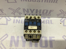 Load image into Gallery viewer, Telemecanique LC1 D09 10 (JV)
