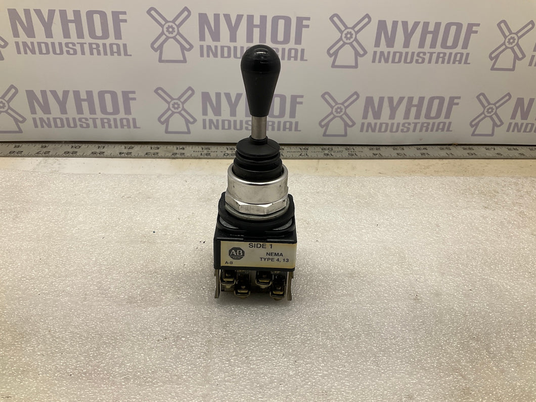 Allen Bradley 800T-T4T8 Ser T