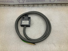 Load image into Gallery viewer, HONEYWELL 914CE18-3 OLD STOCK
