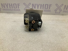 Load image into Gallery viewer, ALLEN BRADLEY 800T-FXP16RA1 ser t
