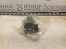 Load image into Gallery viewer, SKF 171-210-061 OIL PRESSURE SWITCH
