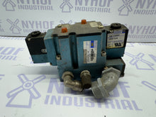 Load image into Gallery viewer, Mac Valves 6300D-211 w/ 6333D-211-PM-111DA Solenoid Valve and 2x PME-111DAAG
