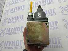 Load image into Gallery viewer, ALLEN BRADLEY 836T-T251J SER B PRESSURE SWITCH
