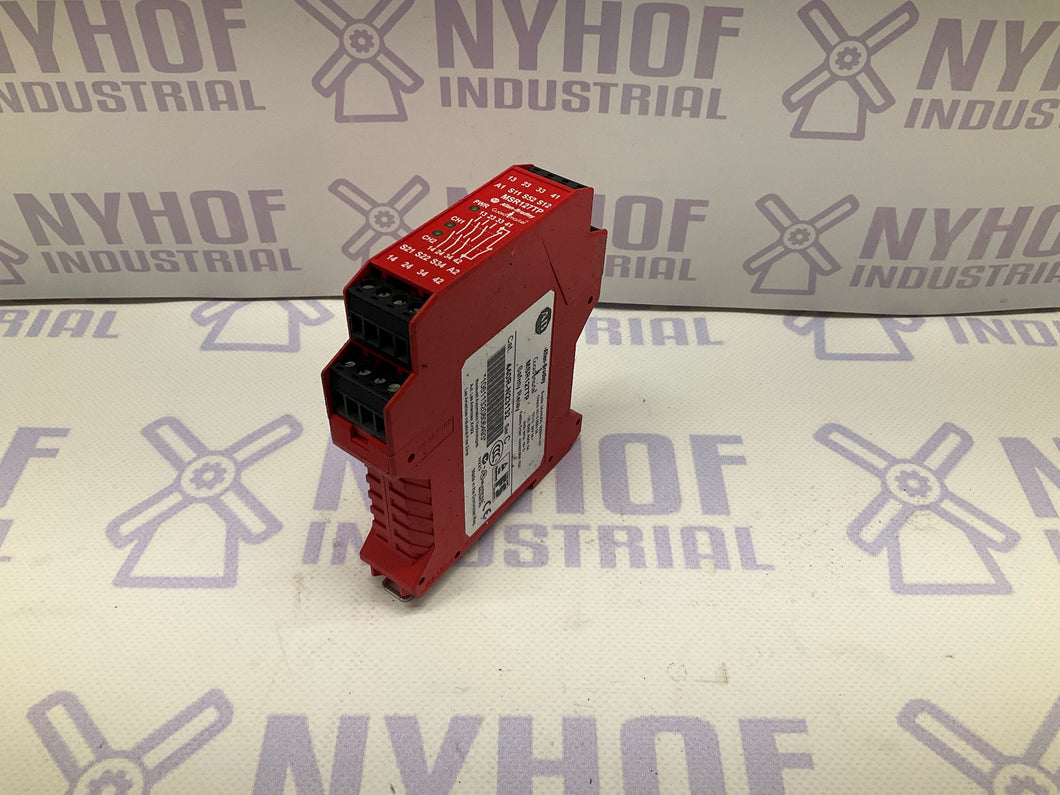 Allen Bradley 440R-N23132 Ser. C