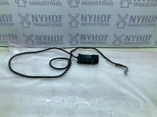 Load image into Gallery viewer, KEYENCE LV-21AP 33701169

