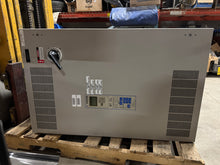 Load image into Gallery viewer, YASKAWA E7BVB052YU DRIVE (MJ)
