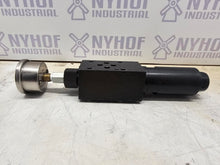 Load image into Gallery viewer, Parker PRDM2PP21SNS 20 Pressure Reducing Valve
