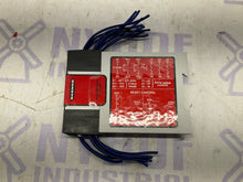 Load image into Gallery viewer, Banner Engineering ES-FA-9AA SAFTEY RELAY MODULE
