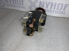 Load image into Gallery viewer, ALLEN BRADLEY 800T-FXQ24RA1 ser t
