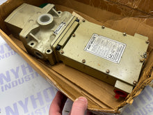 Load image into Gallery viewer, Ross 3573A5902 With Air Valve 1019504

