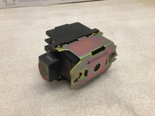 Load image into Gallery viewer, ALLEN BRADLEY 700-N400A1
