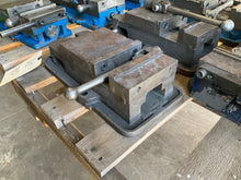 Load image into Gallery viewer, Kurt D60 6” Machine Vise HEHAE40
