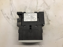 Load image into Gallery viewer, SIEMENS 3RT1034-1AP00
