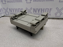 Load image into Gallery viewer, ALLEN BRADLEY 1492-IFM40F SER A TERMINAL BLOCK
