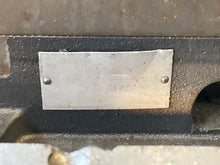 Load image into Gallery viewer, Kurt D60 6” Machine Vise
