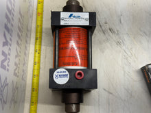 Load image into Gallery viewer, Mlok RCN-100250SMS4 Single Rod Hydraulic Cylinder Flange Mounting
