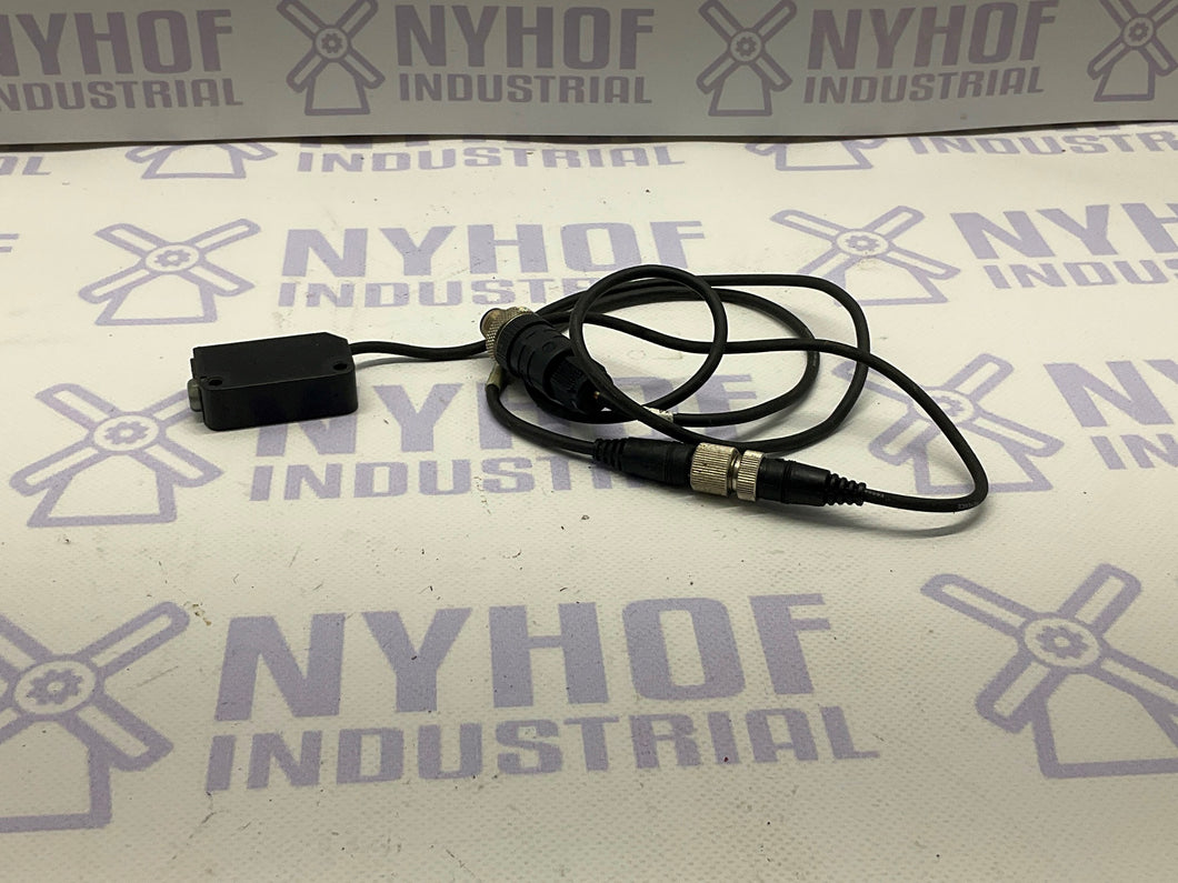 Keyence PZ-M73P W/ Cables