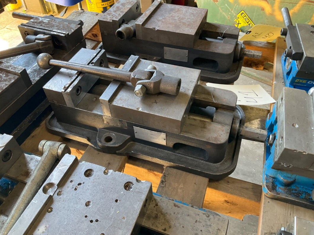 Kurt D60 6” Machine Vise