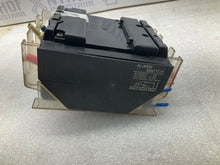 Load image into Gallery viewer, FUJI ELECTRIC EA33 BB3AEA-015 15 AMP BREAKER
